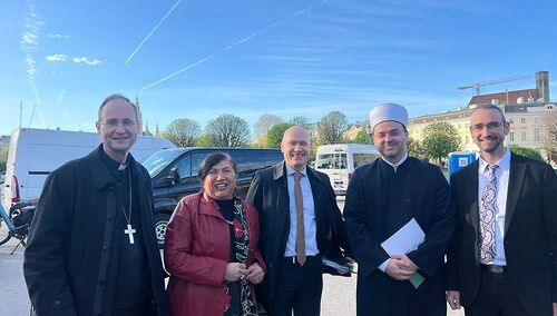 Friedensappelle von Religionsvertretern bei Peacewave Festival