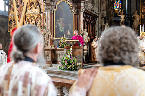 Priesterweihe Byzantinischer Ritus im Stephansdom / Erzdiözese Wien/ Schönlaub